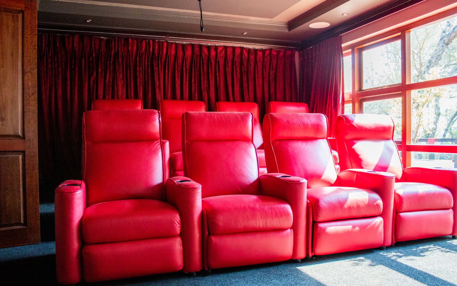 Home cinema room design Dubai